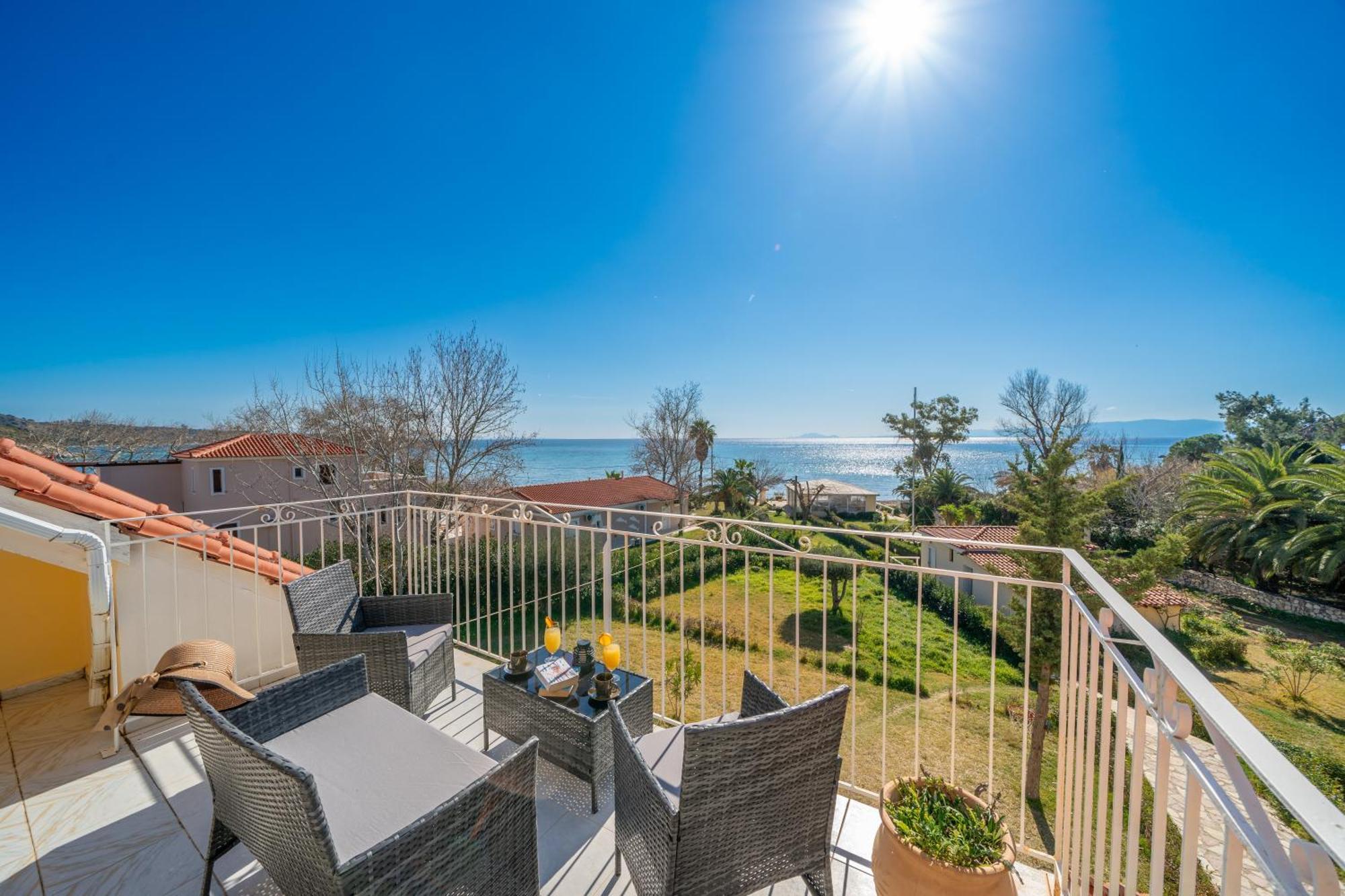 Southbank Seafront Apartments Кателіос Екстер'єр фото