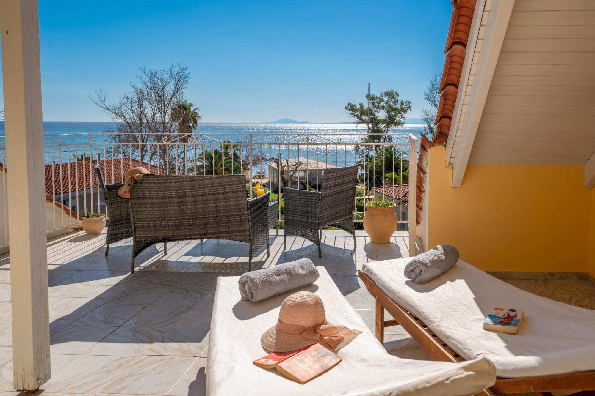 Southbank Seafront Apartments Кателіос Екстер'єр фото