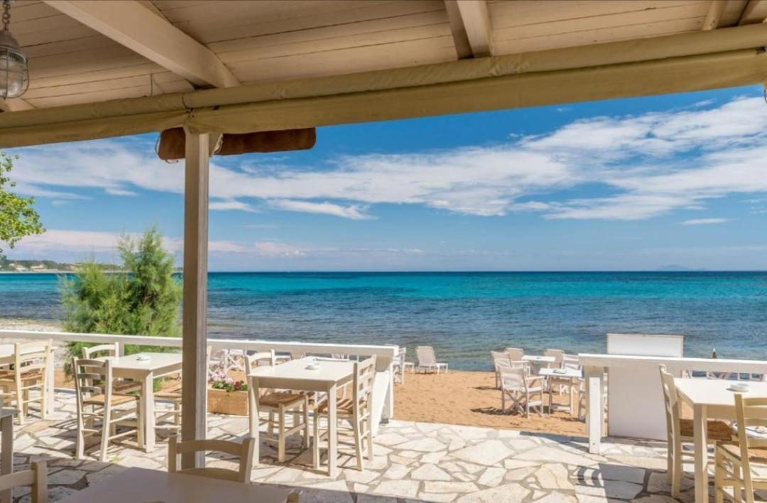 Southbank Seafront Apartments Кателіос Екстер'єр фото