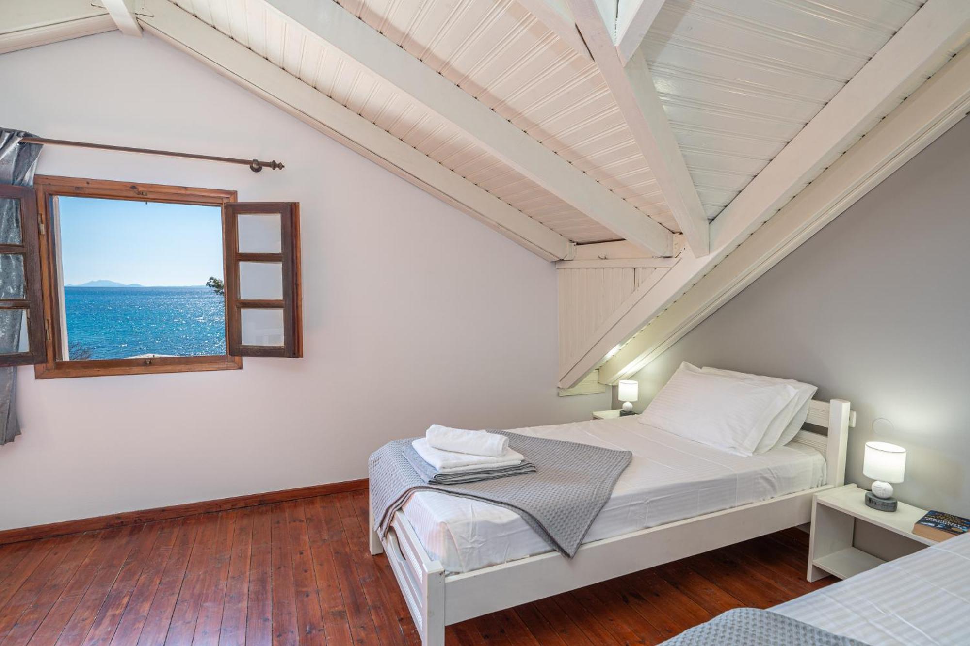 Southbank Seafront Apartments Кателіос Екстер'єр фото
