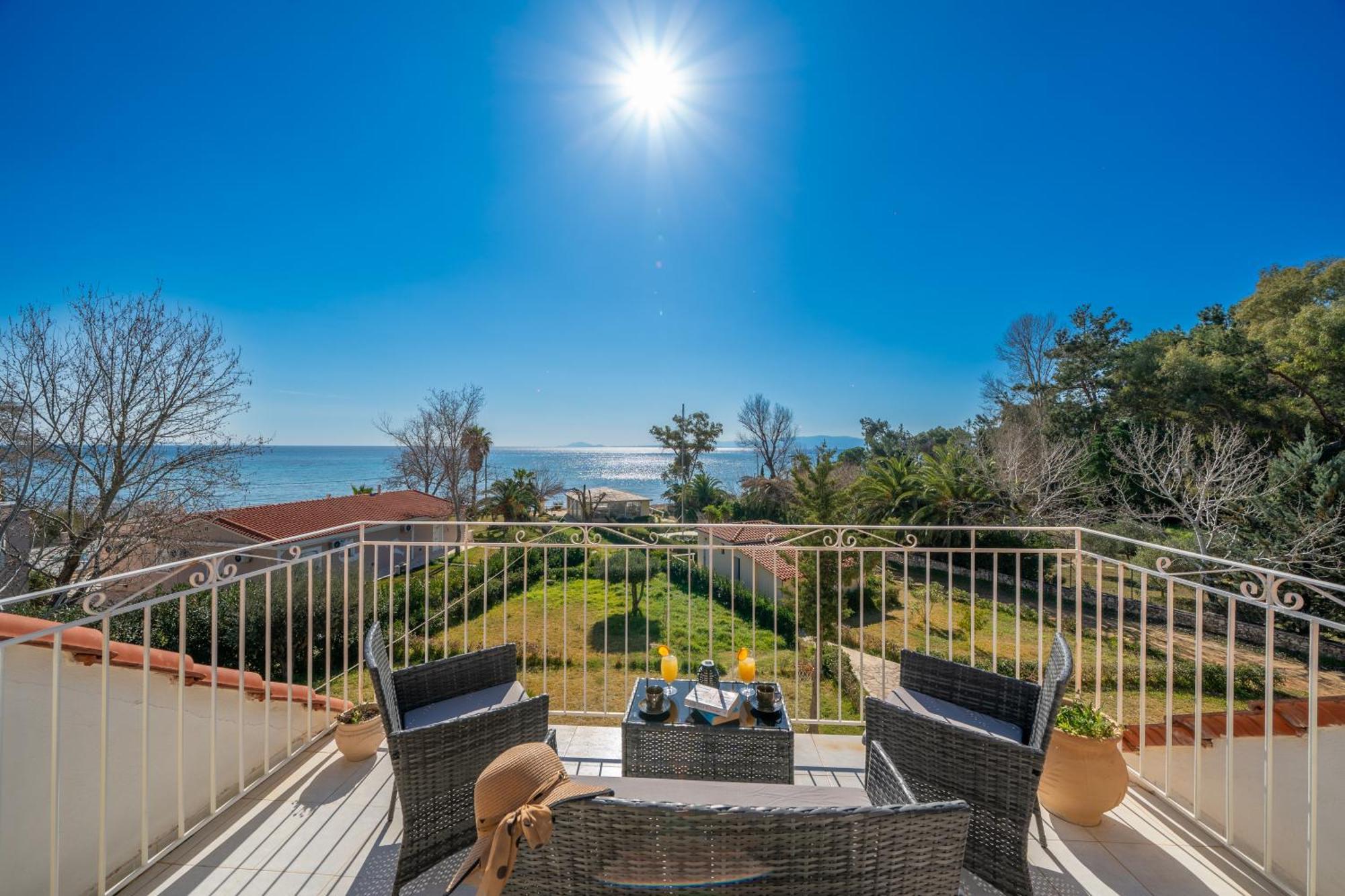 Southbank Seafront Apartments Кателіос Екстер'єр фото