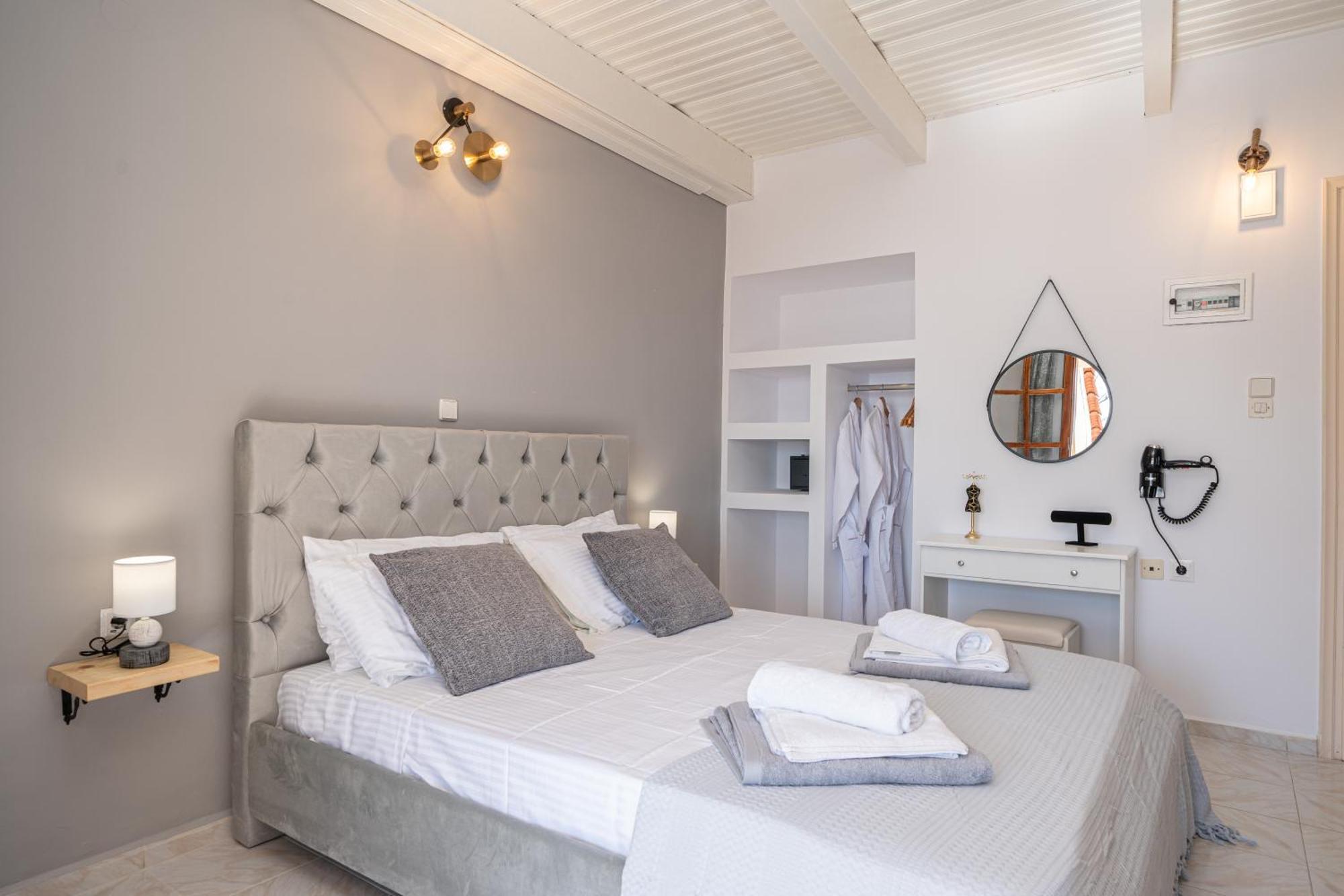 Southbank Seafront Apartments Кателіос Екстер'єр фото