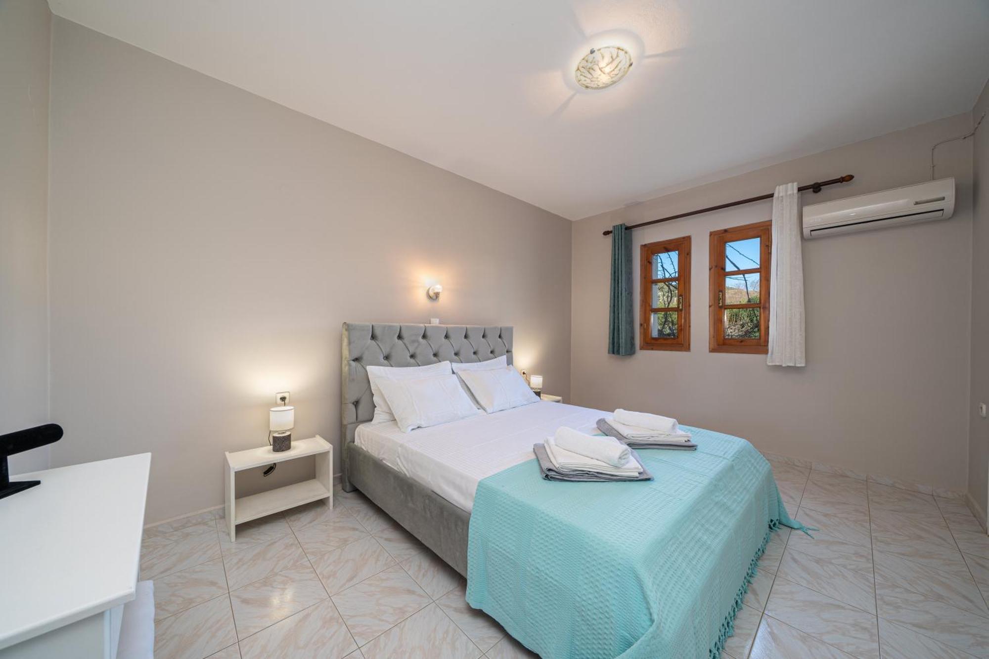 Southbank Seafront Apartments Кателіос Екстер'єр фото