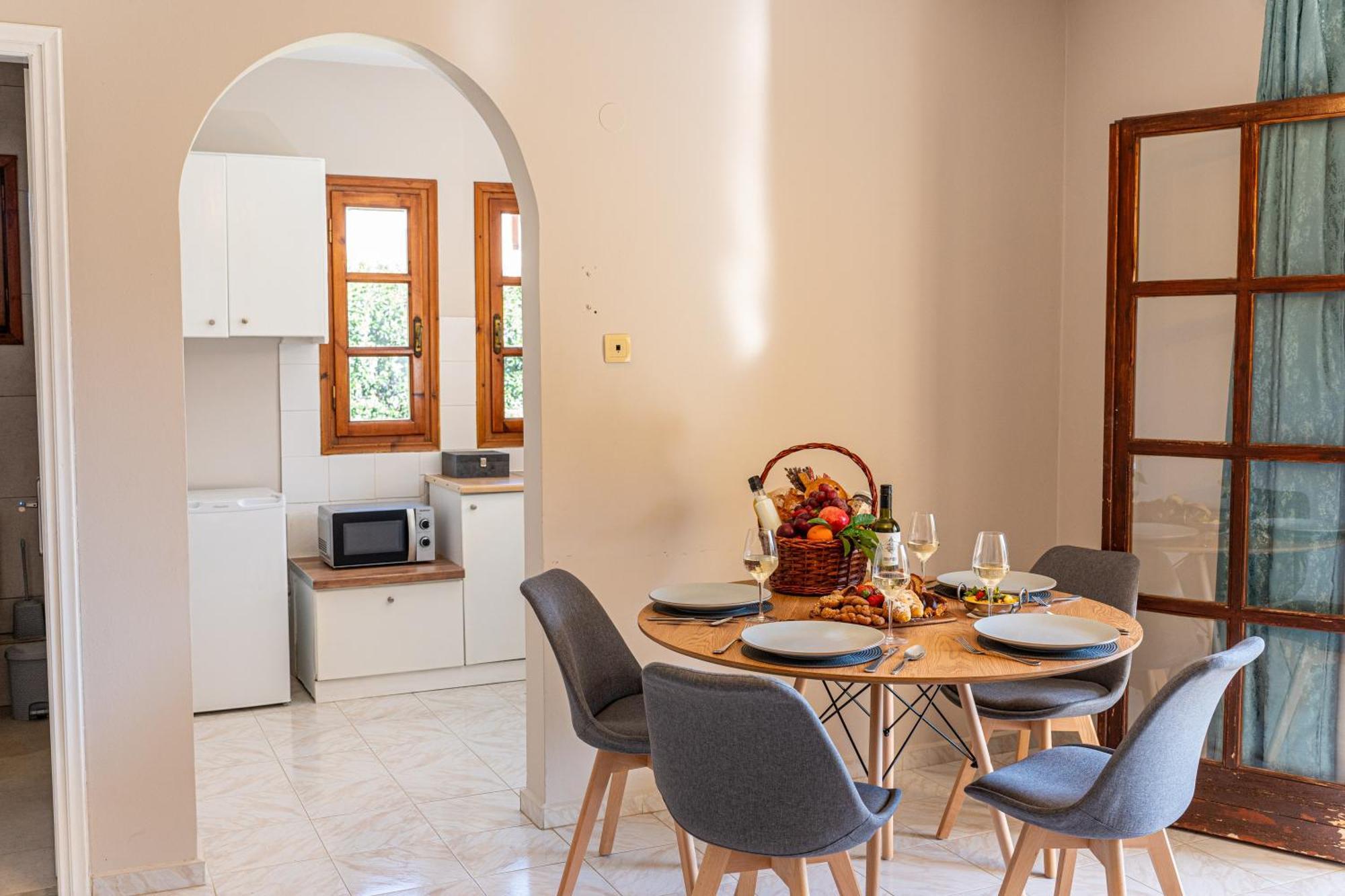 Southbank Seafront Apartments Кателіос Екстер'єр фото